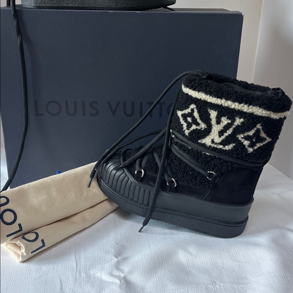 Louis Vuitton fleece polar high  Moon snow boots